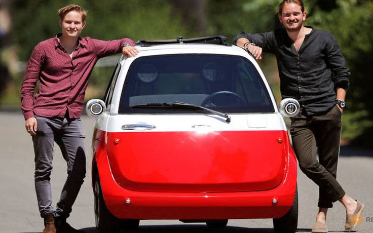 Anh em Thụy Sĩ hồi sinh xe bong bóng với động cơ điện