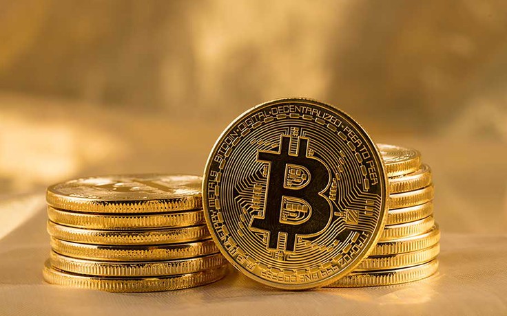Nhà đầu tư bitcoin bỏ tiền mã hóa, đổ vốn vào vàng