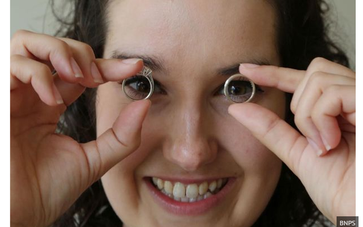 Mò nhẫn dưới đáy biển thành công