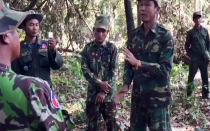 Binh sĩ Lào cản công trình của Campuchia ở biên giới