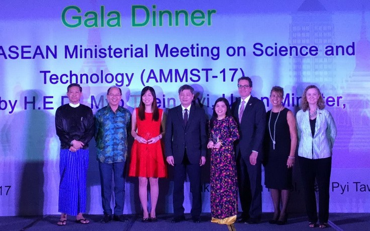 Giải thưởng khoa học dành cho phụ nữ ASEAN