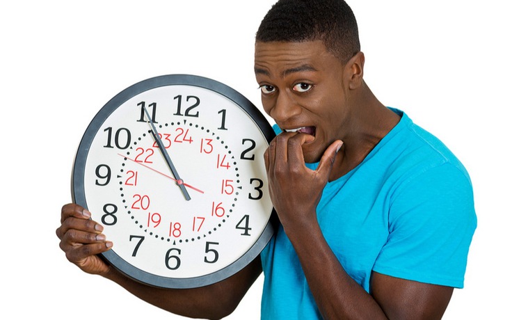 Trường học Anh đang loại bỏ đồng hồ kim vì học sinh nhìn không hiểu giờ
