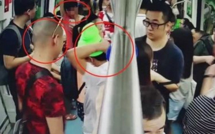 Nhóm thanh niên la có bom trên tàu điện ngầm để quay phim đưa lên mạng