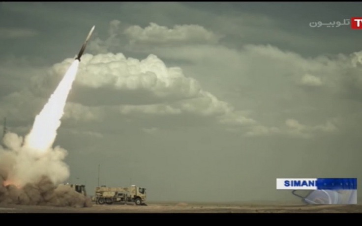 Iran công bố hệ thống phòng không bắn hạ ‘chùm mục tiêu tàng hình’