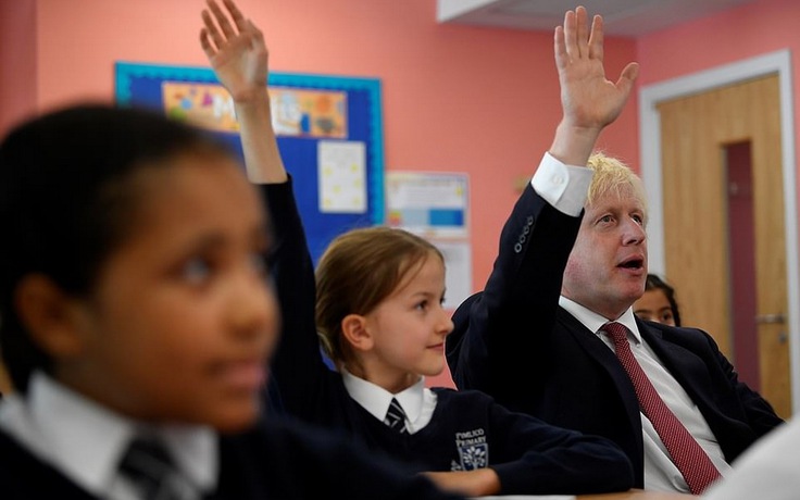 Thủ tướng Anh chia sẻ mẹo làm được lãnh đạo cho học sinh tiểu học