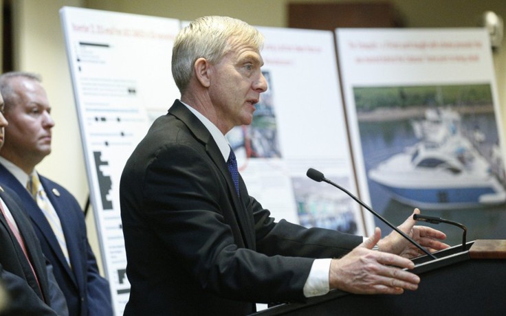 Nhà thầu quân sự bán thiết bị Trung Quốc nhưng dán nhãn sản xuất tại Mỹ