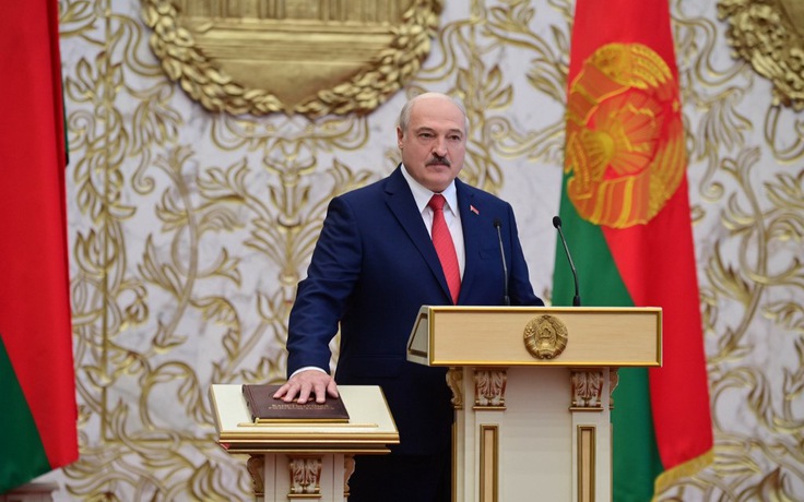 Tổng thống Belarus bất ngờ tuyên thệ nhậm chức nhiệm kỳ mới