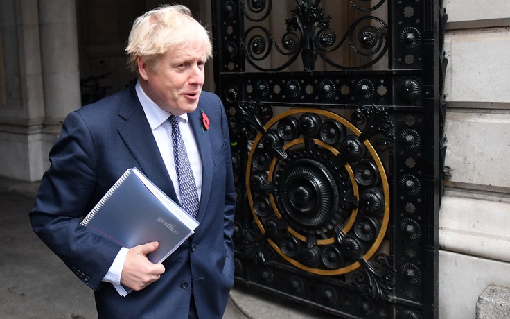 Thủ tướng Anh tự cách ly sau khi tiếp xúc nghị sĩ dương tính với Covid-19