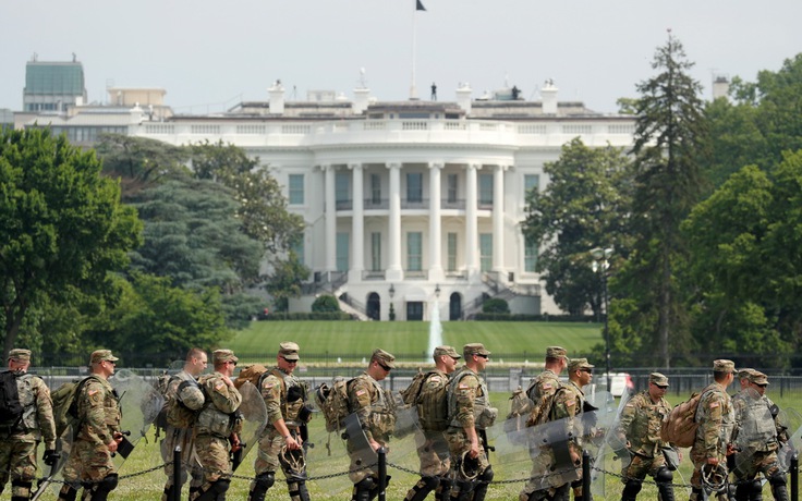 10 cựu bộ trưởng quốc phòng Mỹ: quân đội đừng cản trở chuyển giao quyền lực