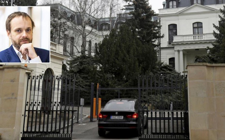 CH Czech dọa tiếp tục trục xuất hầu hết phái đoàn ngoại giao Nga