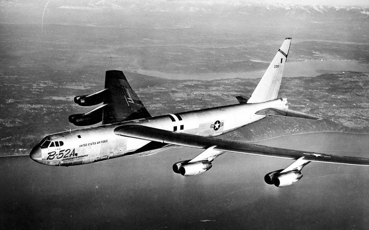 Mỹ kéo dài tuổi thọ 'pháo đài bay' B-52 lên 100 năm