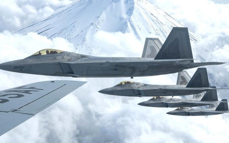 Mỹ lần đầu tập kết đến 25 tiêm kích tàng hình F-22 tại Thái Bình Dương