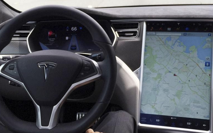 Kỹ sư thú nhận Tesla đã dàn dựng clip quảng bá ô tô tự lái