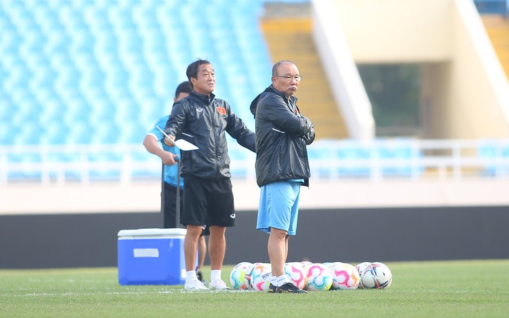 HLV Park Hang-seo: 'Tại sao chúng ta không nghĩ đến thắng đội Dortmund'