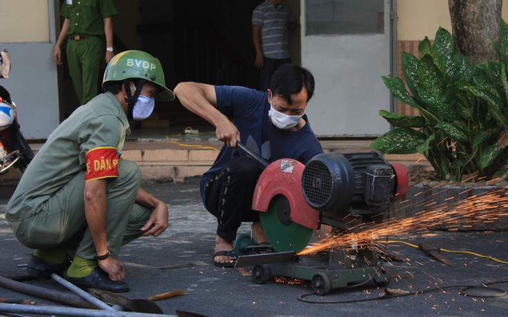 TP.HCM: Công an Q.Tân Bình tiêu hủy hàng nghìn loại vũ khí, công cụ hỗ trợ