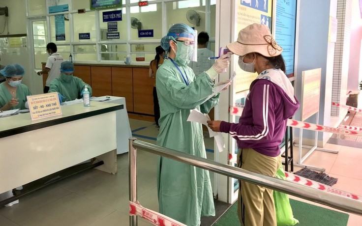 Hai bệnh viện lớn ở Huế vẫn tiếp nhận bệnh nhân đến từ vùng dịch Covid-19