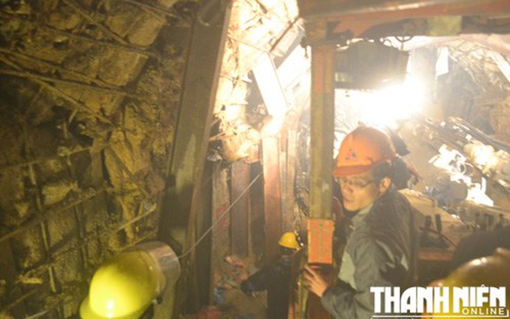 Trắng đêm cứu 12 người vụ sập hầm thủy điện Đạ Dâng-Đạ Chomo
