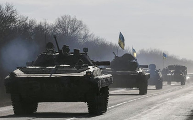 Phương Tây tranh cãi cung cấp vũ khí cho Ukraine
