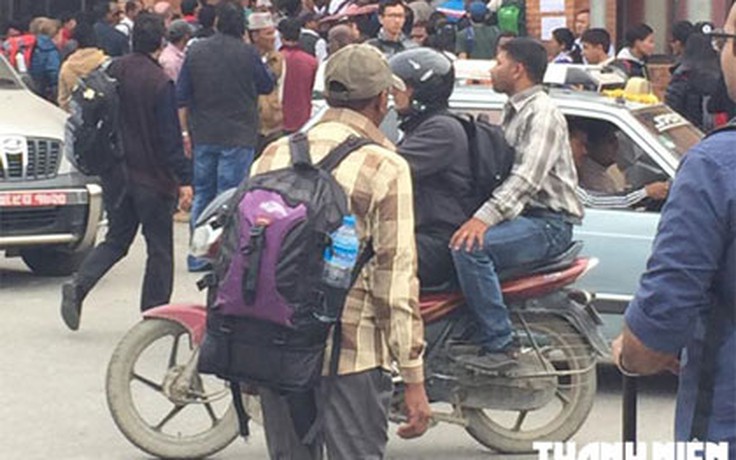 Tường trình từ thảm họa động đất Nepal: Vật vã tìm cách rời Kathmandu