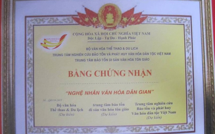 Mập mờ tôn vinh nghệ nhân văn hóa dân gian