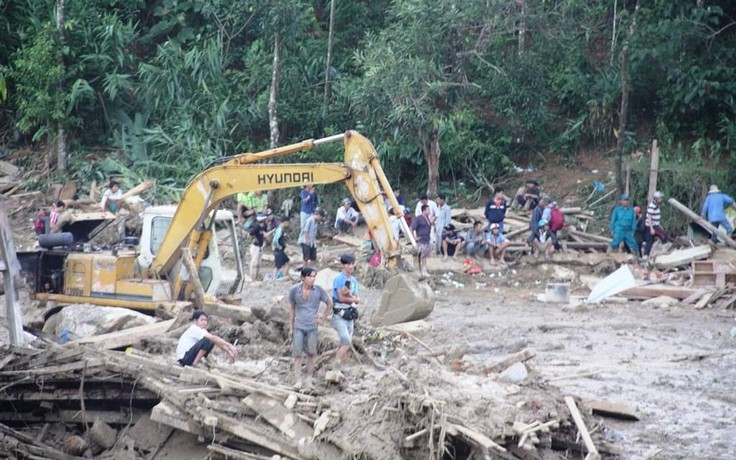 Lại thêm một vụ sạt lở núi ở Quảng Nam, 2 người bị vùi lấp