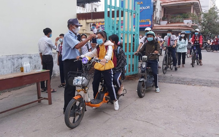 Phú Quốc chỉ đạo các trường lên kế hoạch dạy bù cho những ngày nghỉ tết sớm