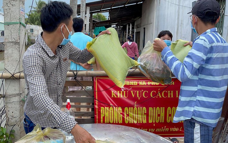 Vĩnh Long: Phân bổ hơn 2.100 tấn gạo hỗ trợ người dân khó khăn do dịch Covid-19