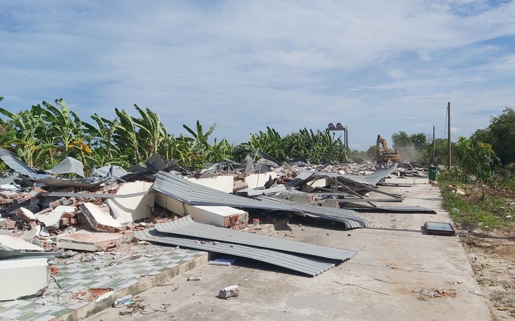 Phú Quốc: Cưỡng chế công trình trên 5 ha đất lấn chiếm tại điểm nóng Nam Bãi Trường