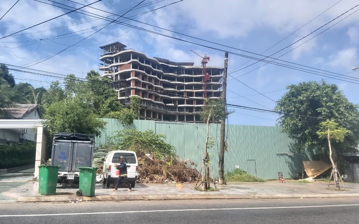 Phú Quốc: Xử phạt, buộc tháo dỡ công trình khách sạn 12 tầng