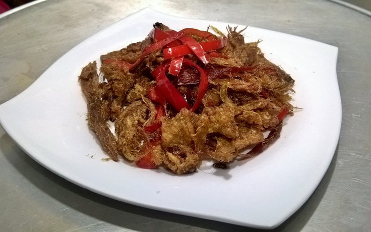 Siêu khoái khẩu cá đuối xé sợi rang me