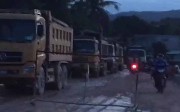 Yêu cầu báo cáo vụ dân chặn đường, ngăn xe chở đất của Tập đoàn Phúc Lộc