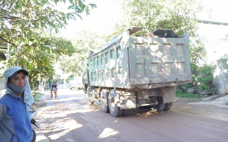Thanh tra giao thông Bình Định nói về việc 'dân chặn xe Tập đoàn Phúc Lộc'