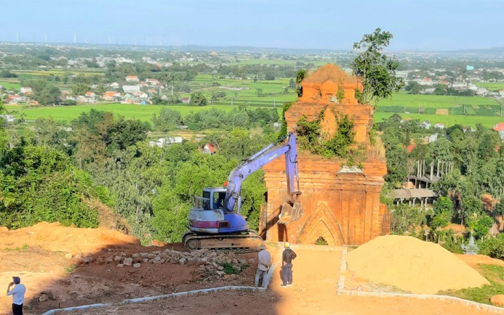 Thi công làm ảnh hưởng đến di tích tháp Bánh Ít: Không ai chịu trách nhiệm!