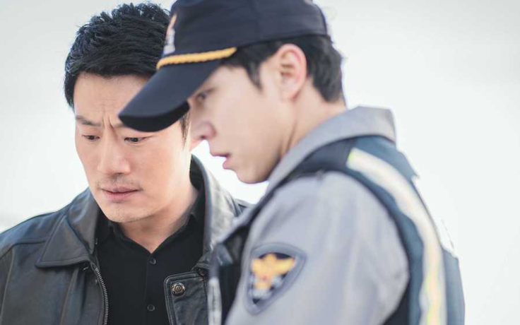 Có gì trong 'Mouse', phim tội phạm Hàn Quốc 19+ đang gây sốt?