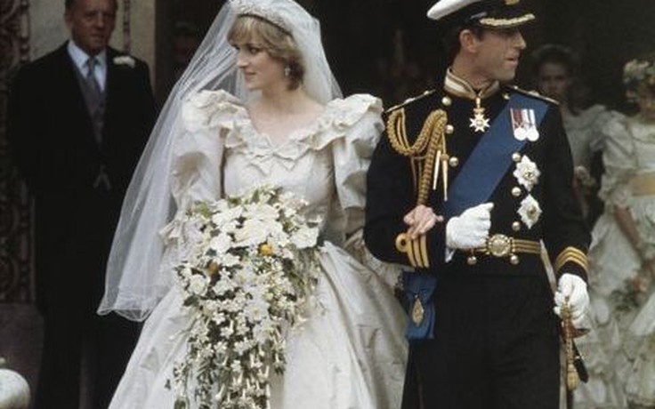 10 chi tiết bí ẩn về chiếc váy cưới của Công nương Diana