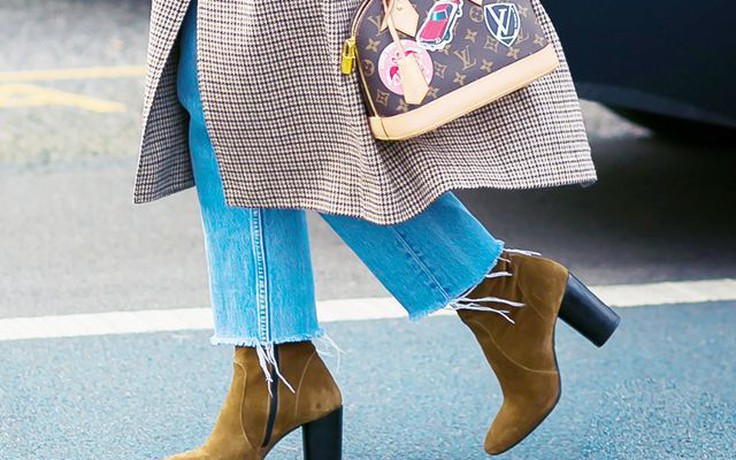 5 mẹo làm sạch bốt da lộn chỉ trong tích tắc