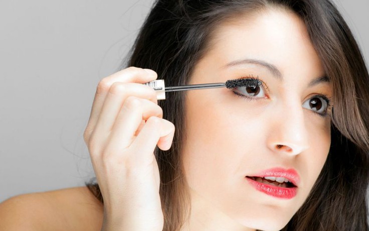 Những vật dụng trang điểm bạn không nên chia sẻ