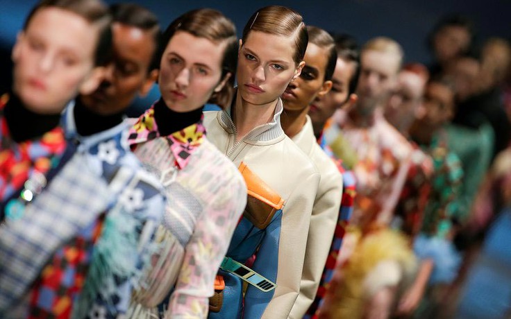 Prada và cơn sốt thời trang thập niên 70