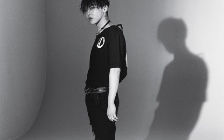 G-Dragon ra mắt dòng thời trang mới tại London