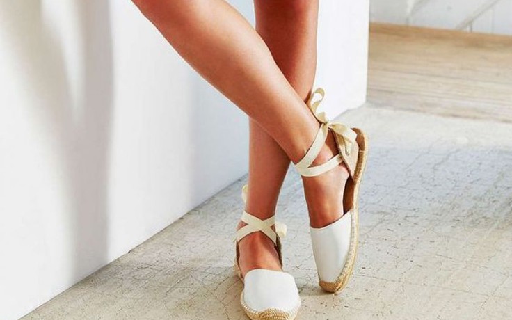 Phóng khoáng và trẻ trung cùng giày bện cói