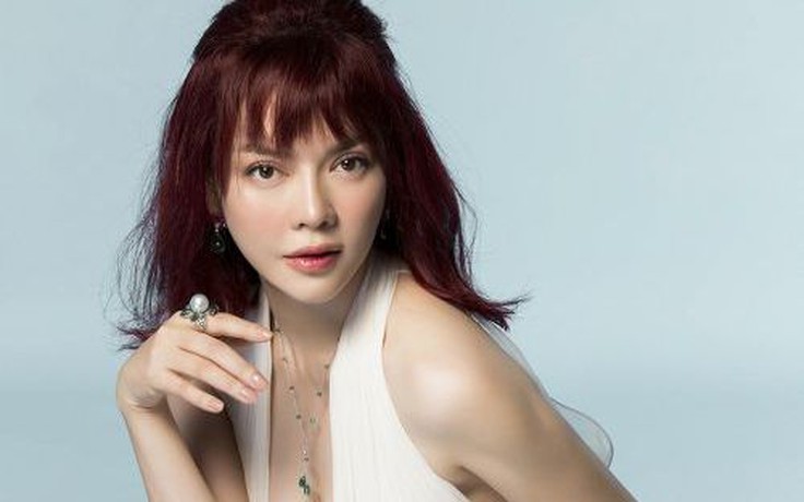 Lý Nhã Kỳ gây ấn tượng đầu năm trong trang phục Công Trí