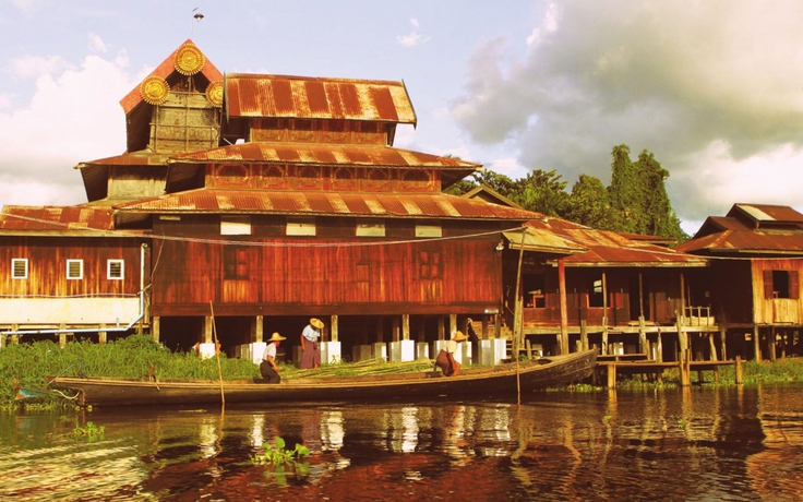 Mùa thu trên hồ Inle