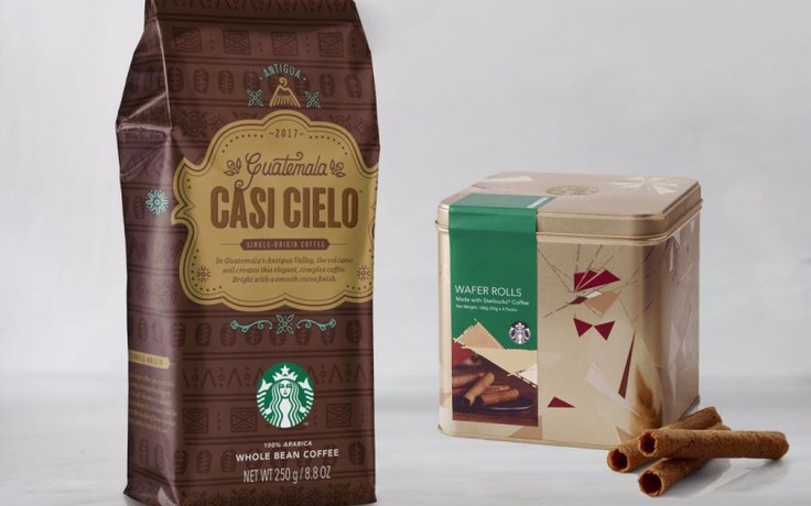 Starbucks tri ân khách hàng bằng thẻ Rewards