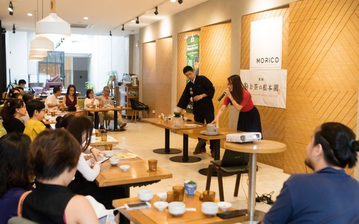 Thưởng thức trà thượng hạng cùng nghệ nhân đến từ Nhật Bản