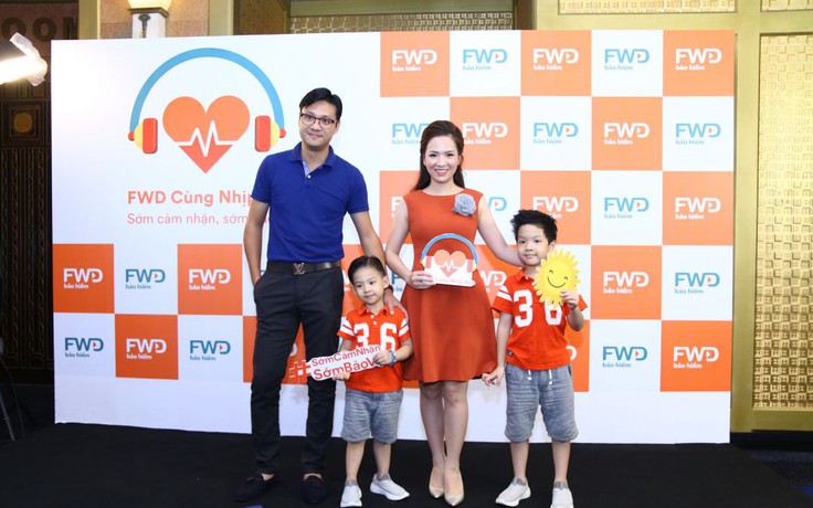 Khải Anh - Đan Lê muốn trở lại thời kỳ bầu bì?