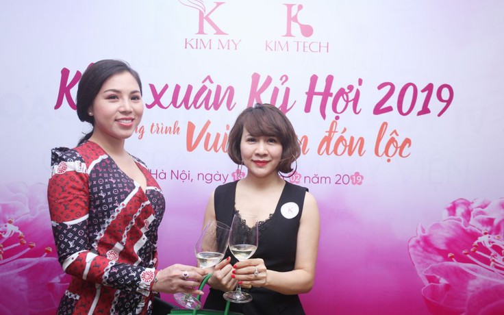 NTK Tuyết Lê tham dự buổi lễ khai xuân của KimmyGroup