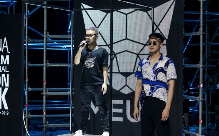 Trước giờ G, fashion show NTK Chung Thanh Phong có gì hot?