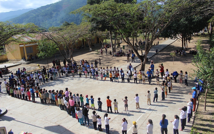 Tưng bừng ngày hội “Kết nối trái tim tình nguyện 2015”