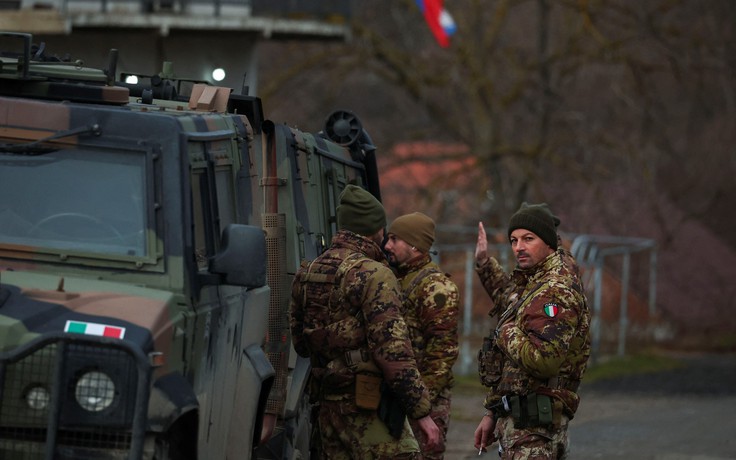 Kosovo bất ổn, Serbia đặt quân đội trong tình trạng sẵn sàng chiến đấu cao