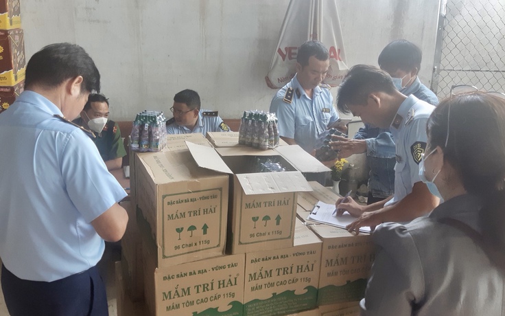 Cần Thơ: Bị phạt 70 triệu đồng vì bán mắm ruốc, mắm tôm giả nhãn hiệu Cần Thơ: Bị phạt 70 triệu đồng vì bán mắm ruốc, mắm tôm giả nhãn hiệu